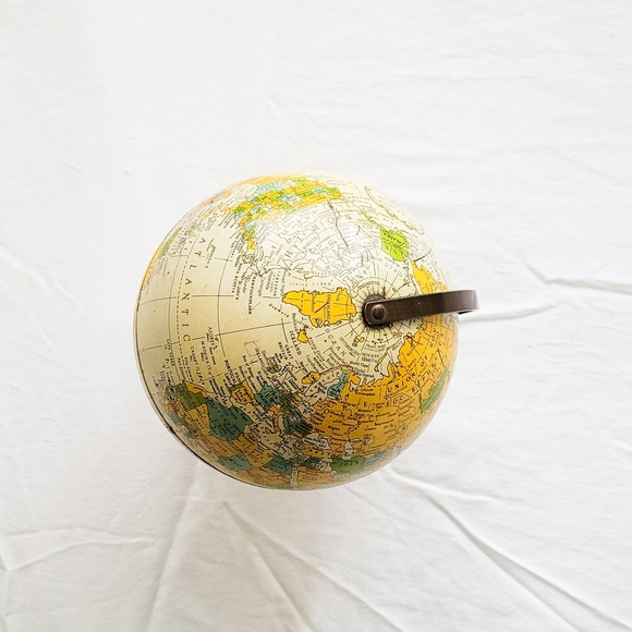 Small vintage globe - Picture 3 of 5